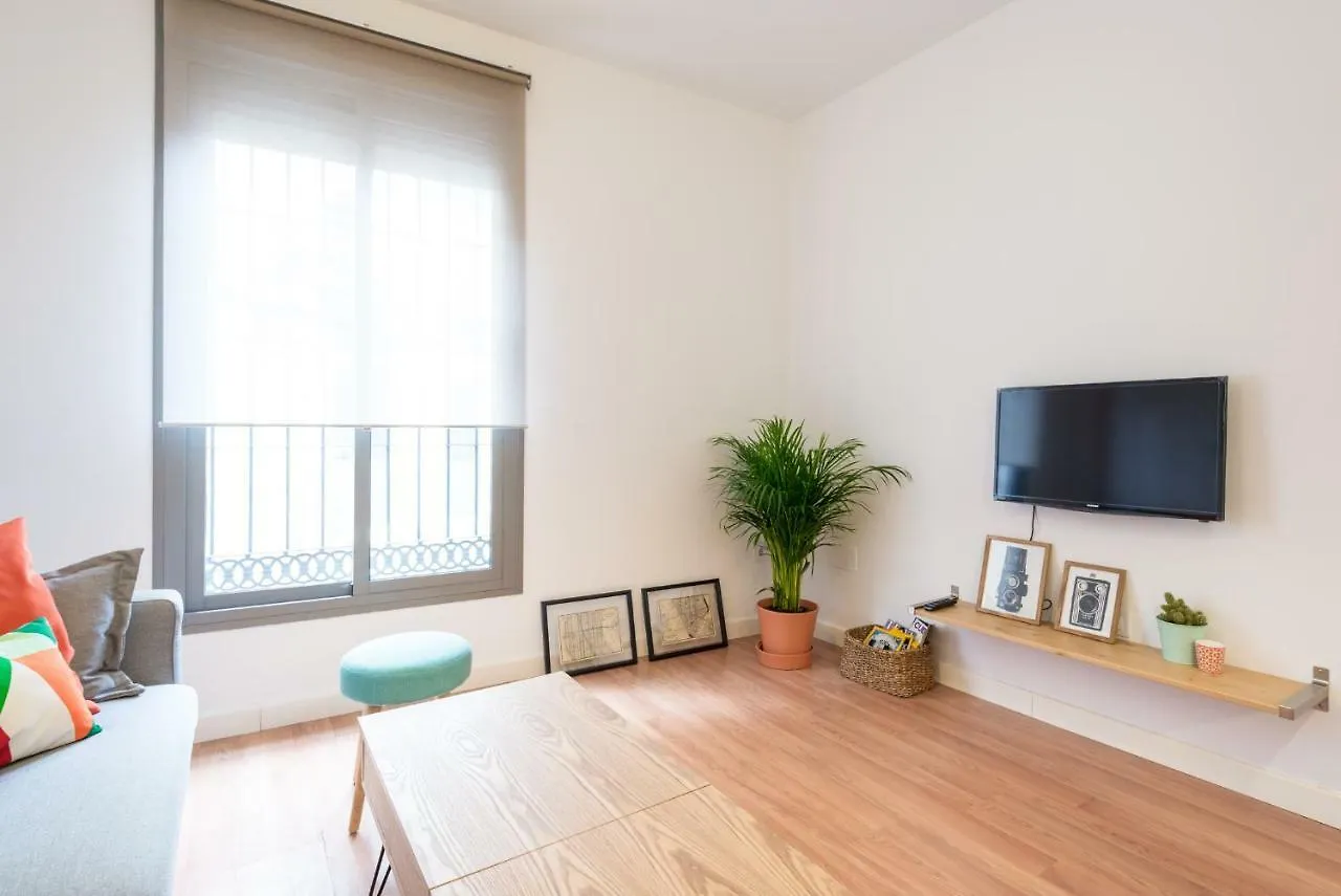 Homely Malaga Plaza Montano Apartment